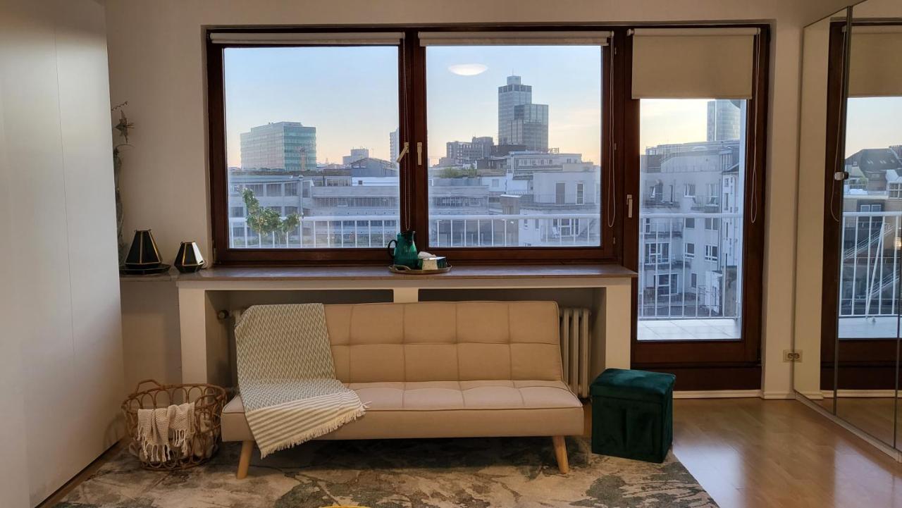 Apartment Lavish In The Heart Of Center