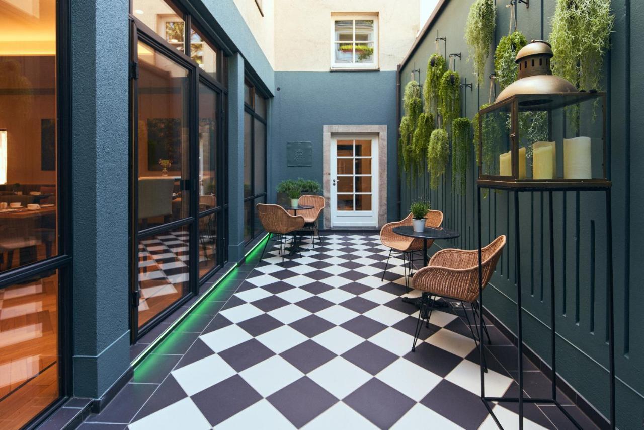 Orangerie Hotel 4*