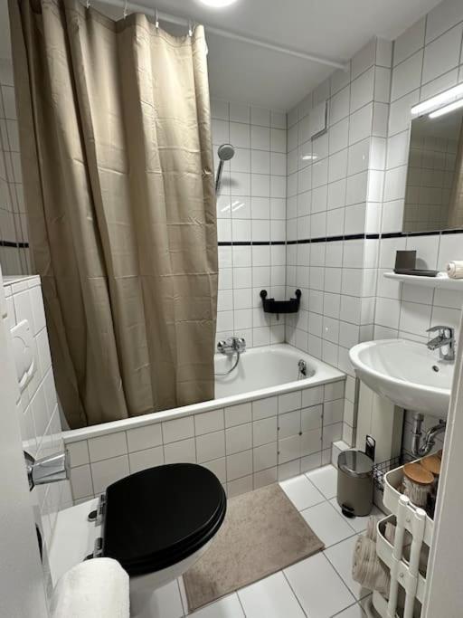Mit Wohnkuche & Balkon Dusseldorf