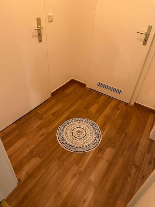Mit Wohnkuche & Balkon Apartment *
