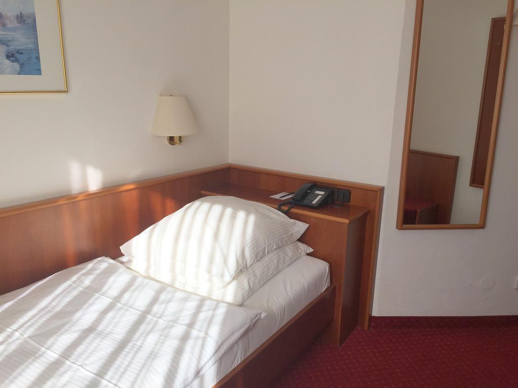 Bismarck Hotel