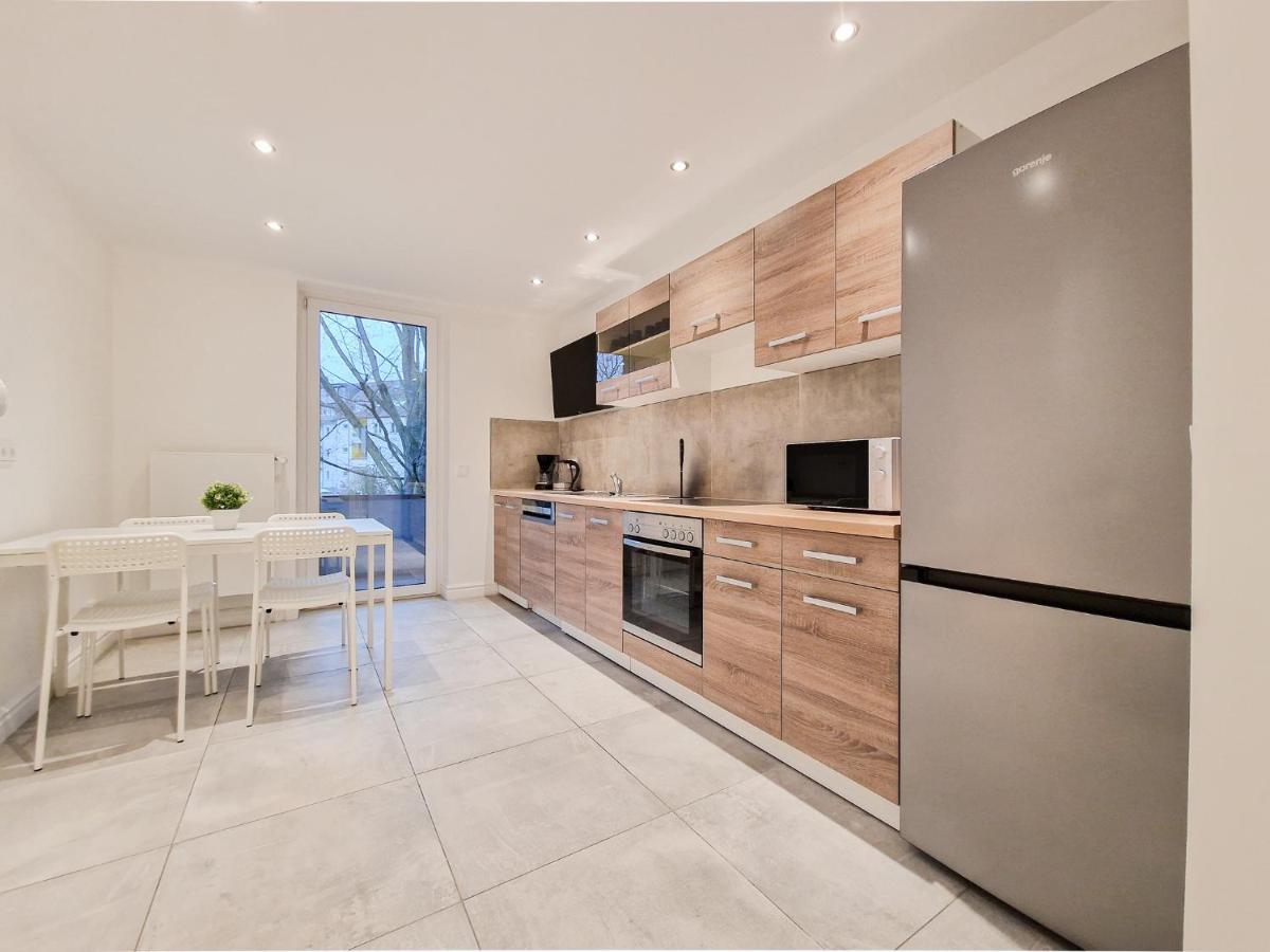 Apartment Raj Living - With 1 Or 2 - 15 Min To Messe Dus And Old Town Dus