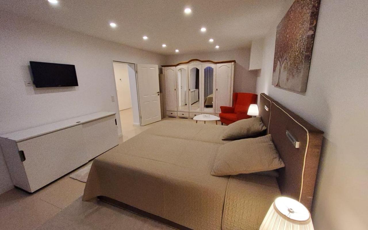 3 - Keine Party ! 6 Personen Apartment *
