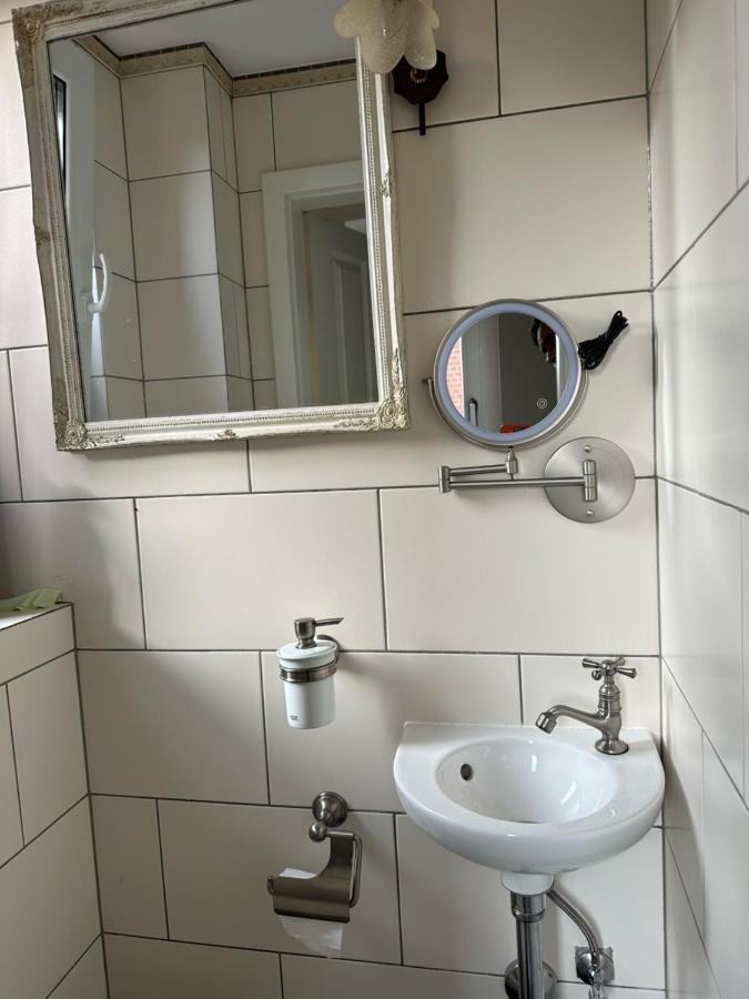 Apartment Doppelbett Suite, Naehe Messe *