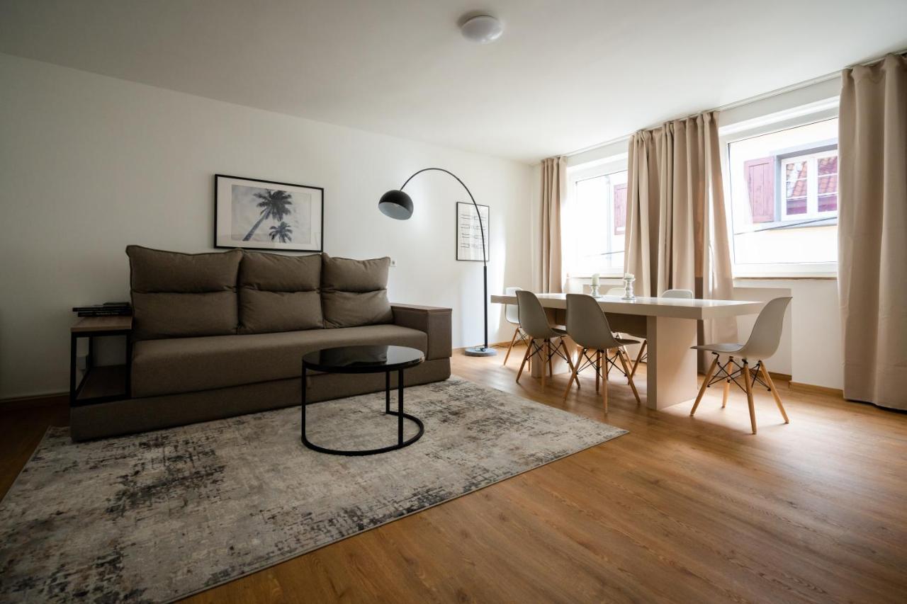 Old Town 2 Rooms/baths Apartamento