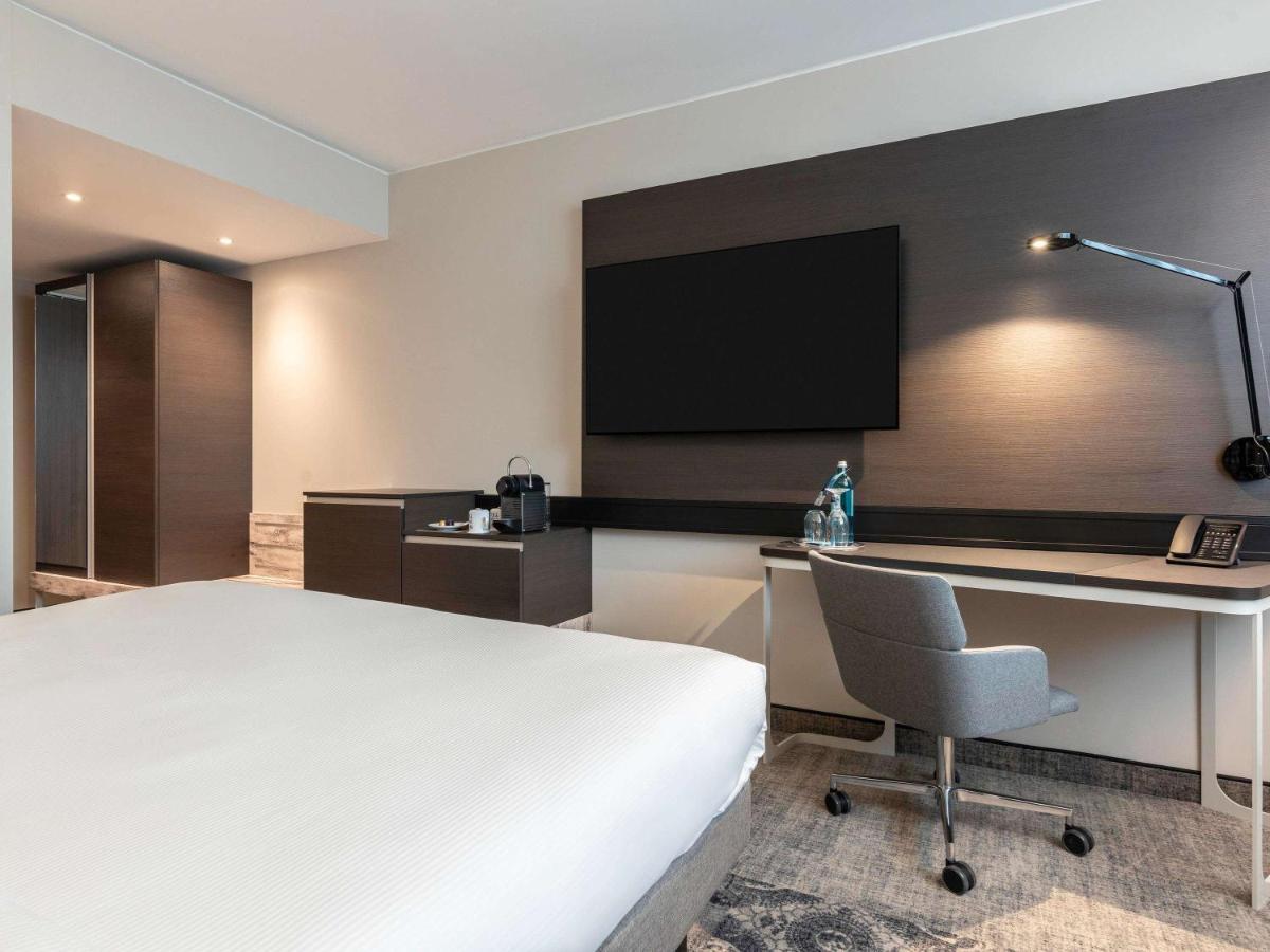 Hotel Novotel Airport 4*