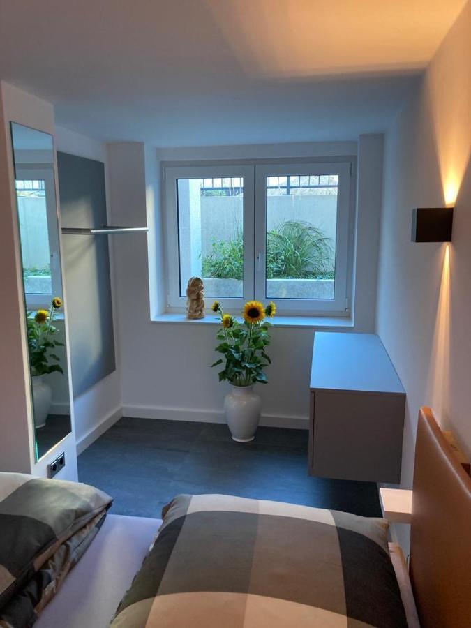 Appartement Schickes In Duesseldorf- Flehe Düsseldorf