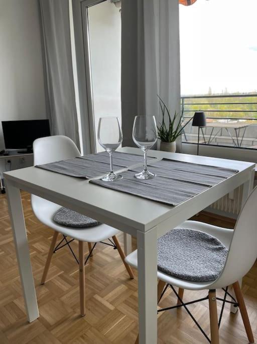 Apartamento Cosy Uber Den Dachern Von Düsseldorf