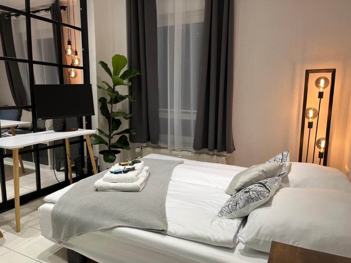 Bienvenidus - Self Service - Zur Selbstversorgung - Messezimmer - Düsseldorf