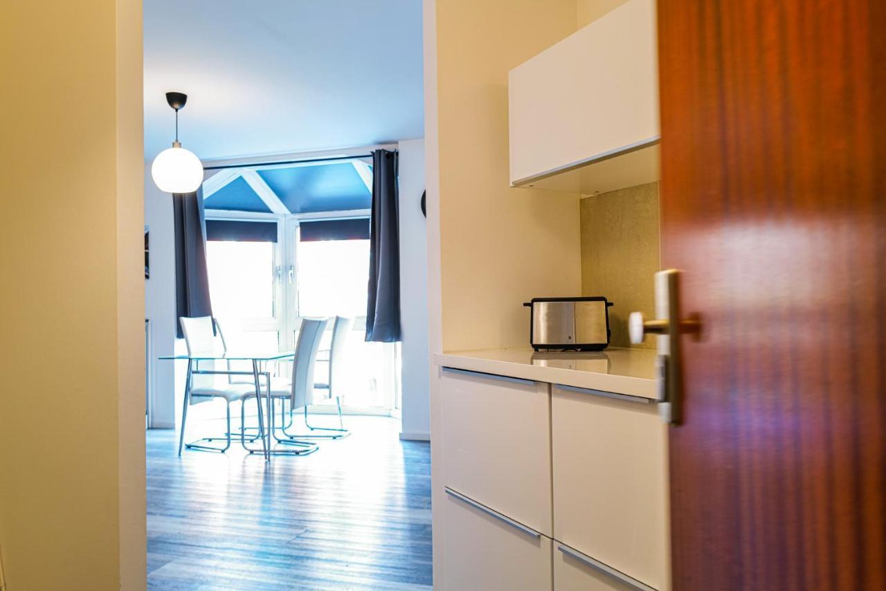 Stylische In Apartment *