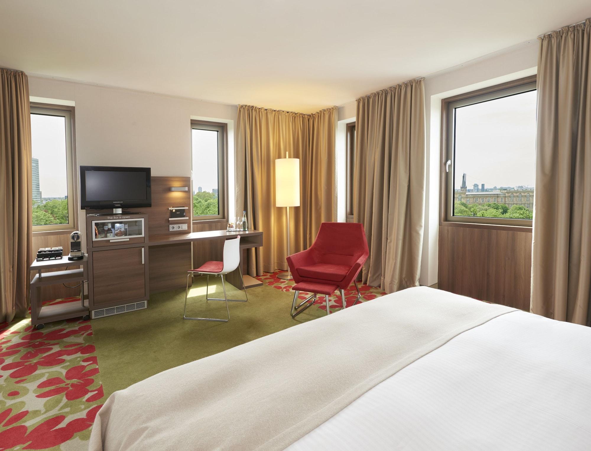Meliá Hotel 4*