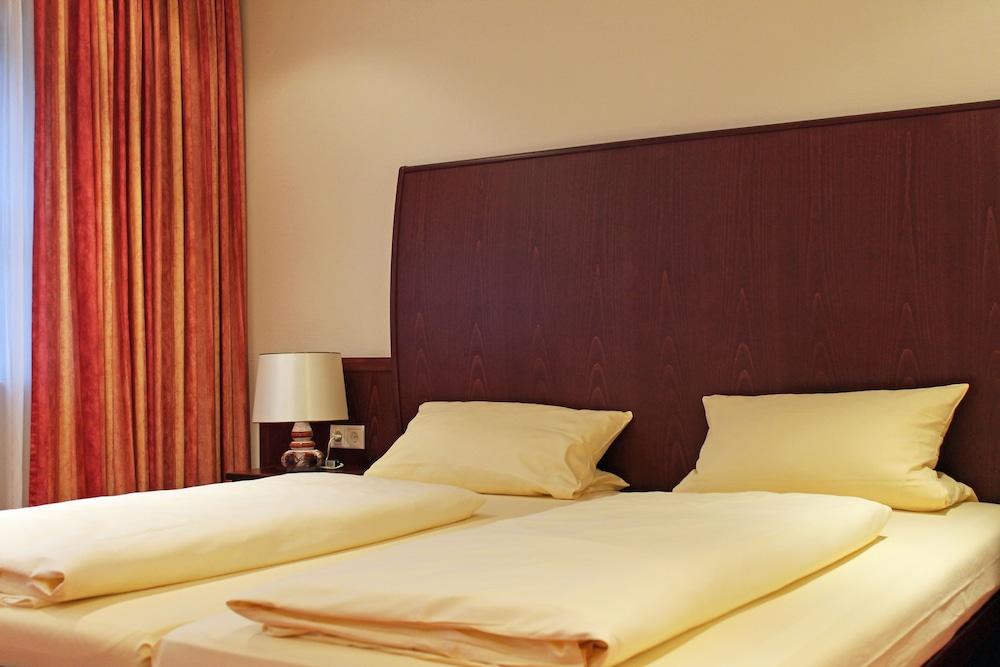 Haus Am Zoo Hotel