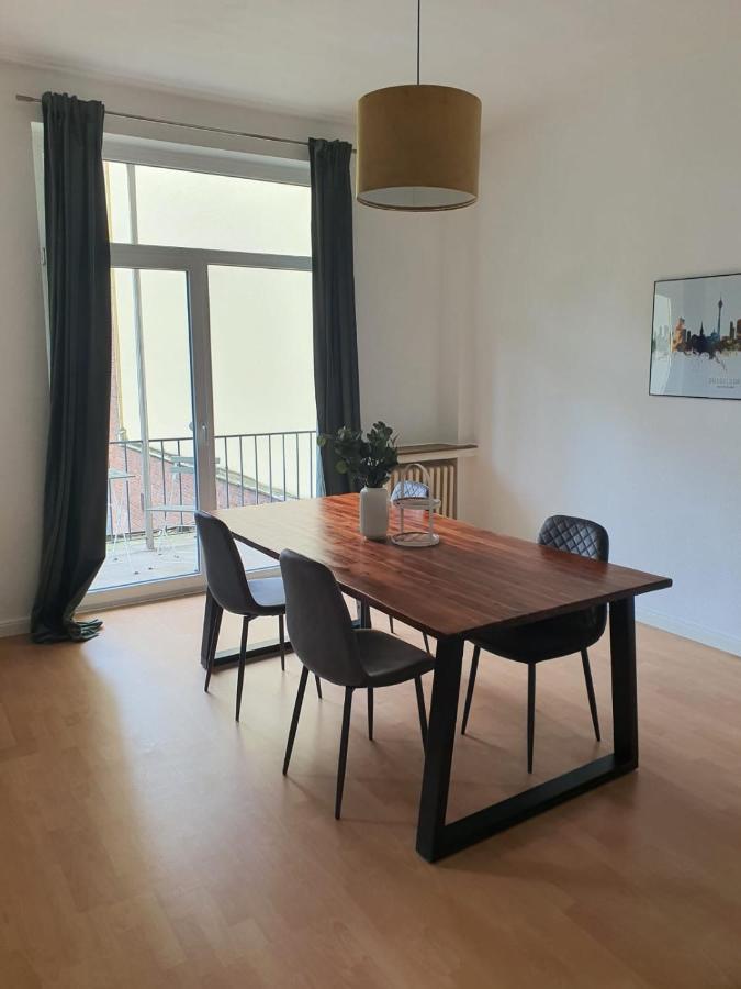 Apartment Spacious 70sqm In Popular Location *