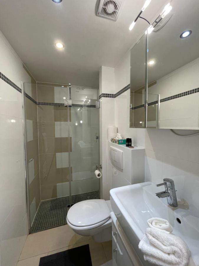 4 Bedrooms, 2 Bathrooms, Kitchen, Terrace - 10 Min To Fairground Apartamento