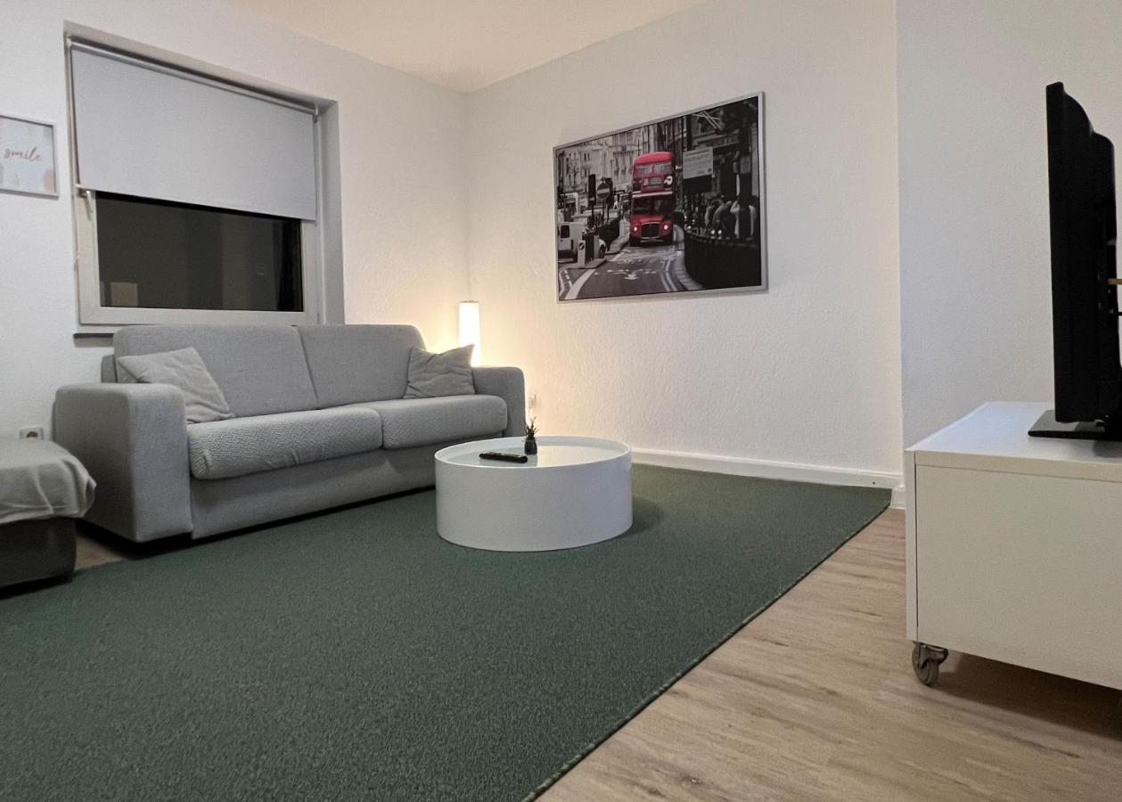 Apartment Mit Balkon Am Rhein