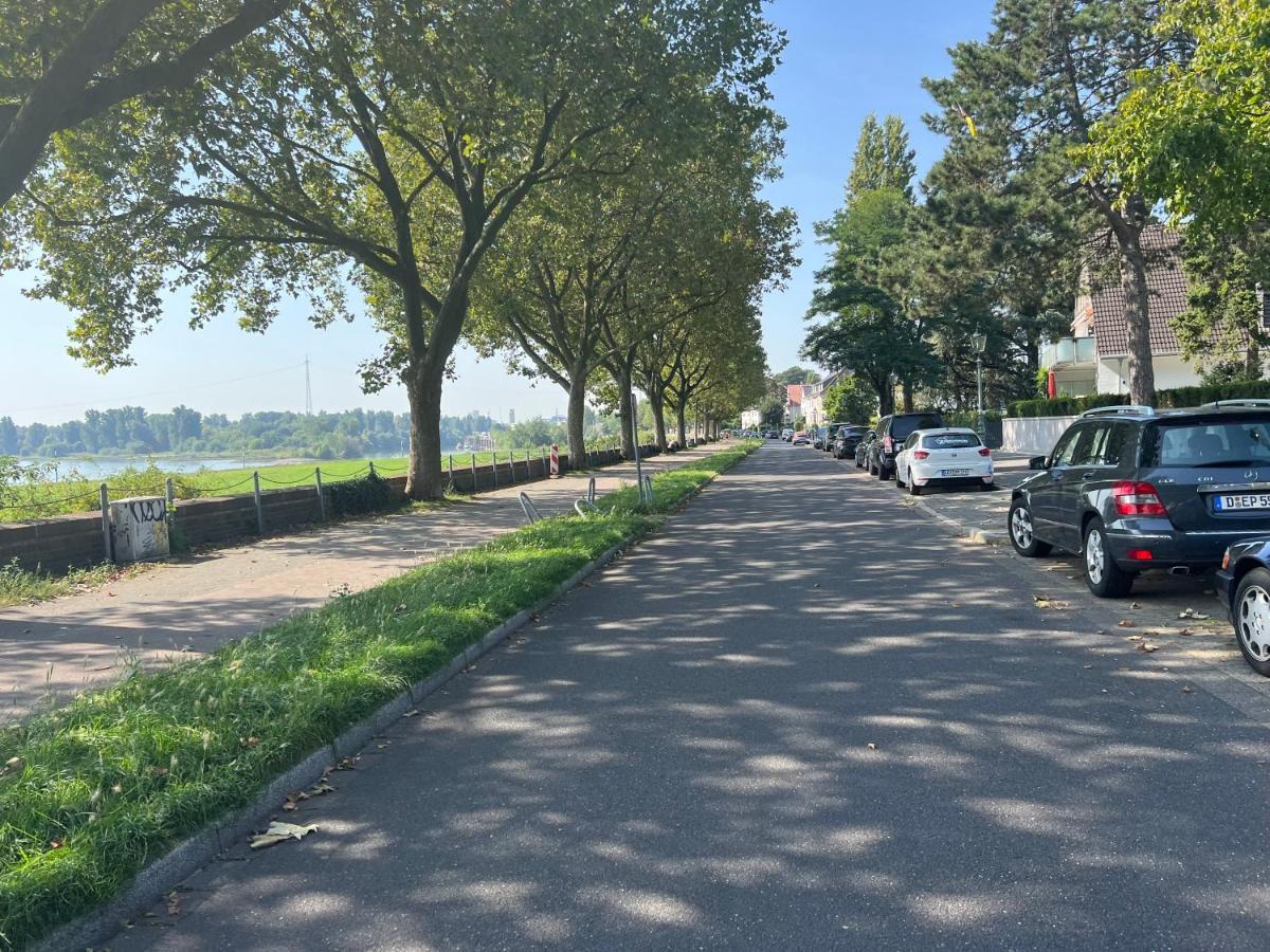 Appartement Mit Balkon Am Rhein