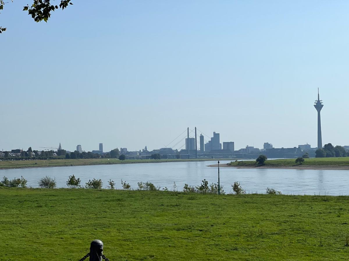 Mit Balkon Am Rhein Appartement