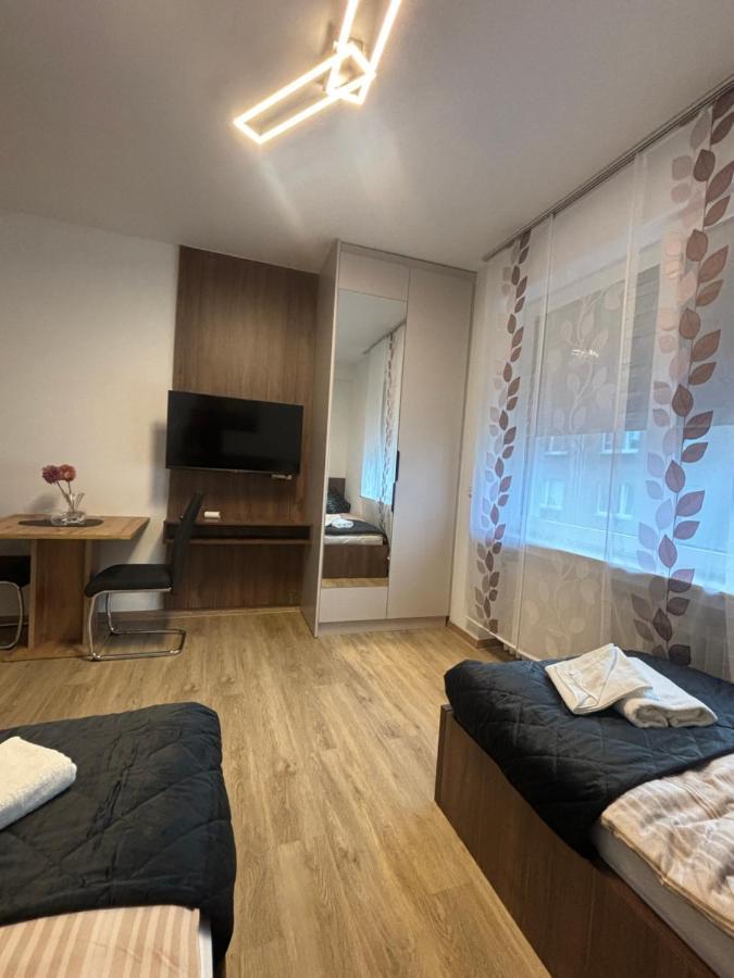 Privatunterkunft Lenti Duesseldorfer Apartment's *
