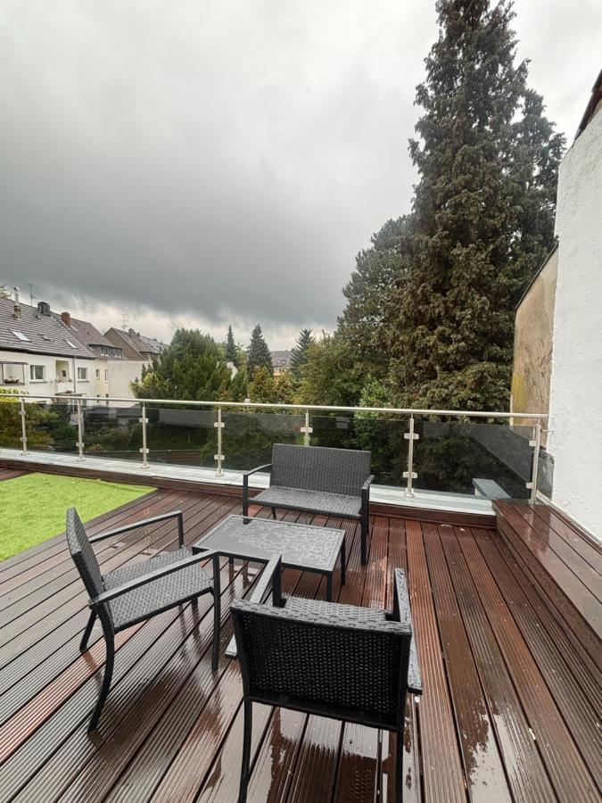 Lenti Duesseldorfer Apartment's Privatunterkunft *