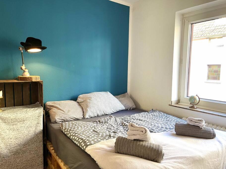 Apartment - Chilliges In Mit Balkon & Kuche; Big Tv And Bed - Düsseldorf