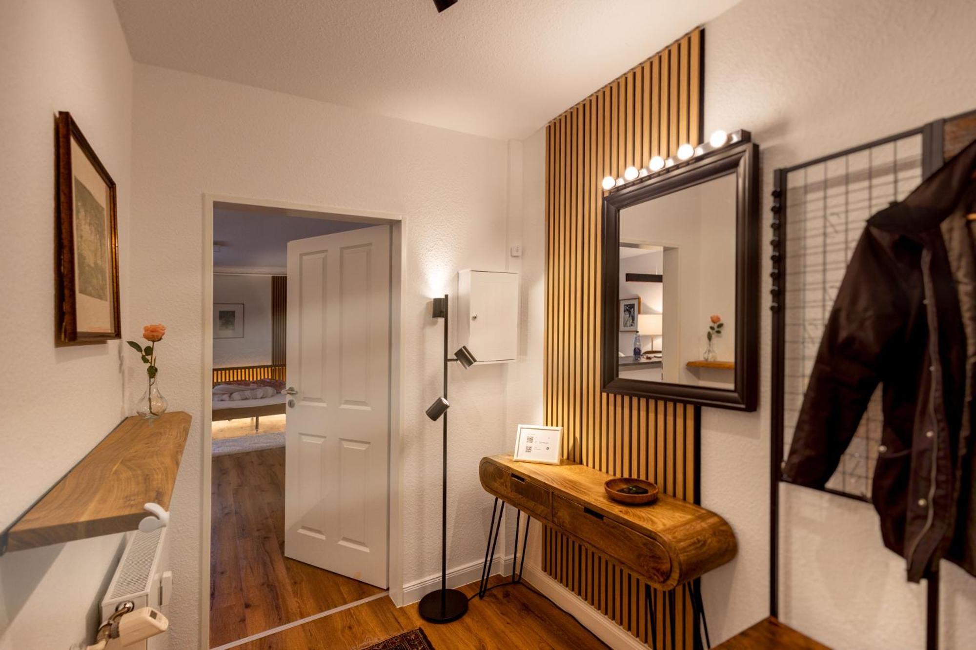 Apartment Hochwertig - Ruhig - Parkplatz - 15 Min Zur Messe Dusseldorf