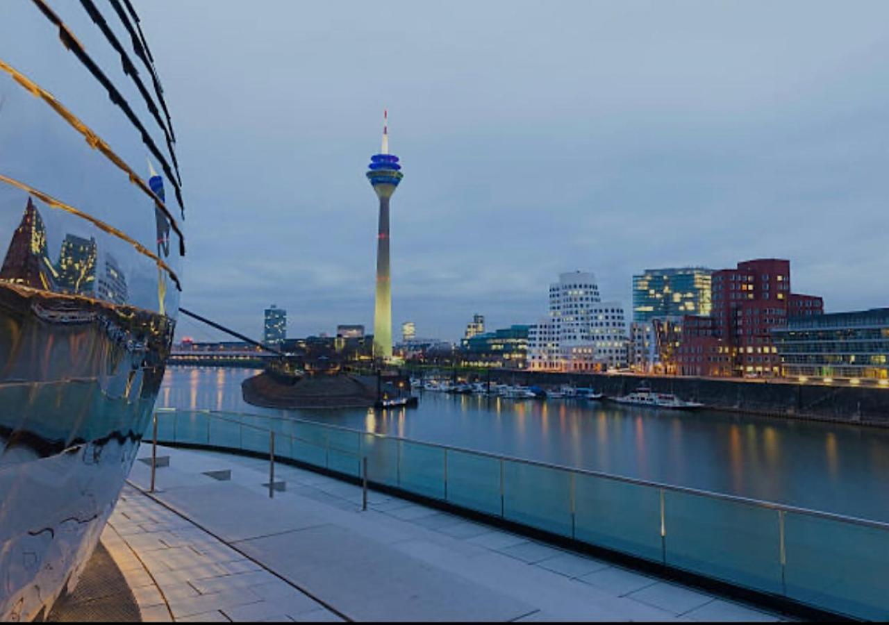 Appartement Medienhafen Direkt Am Zentrum *