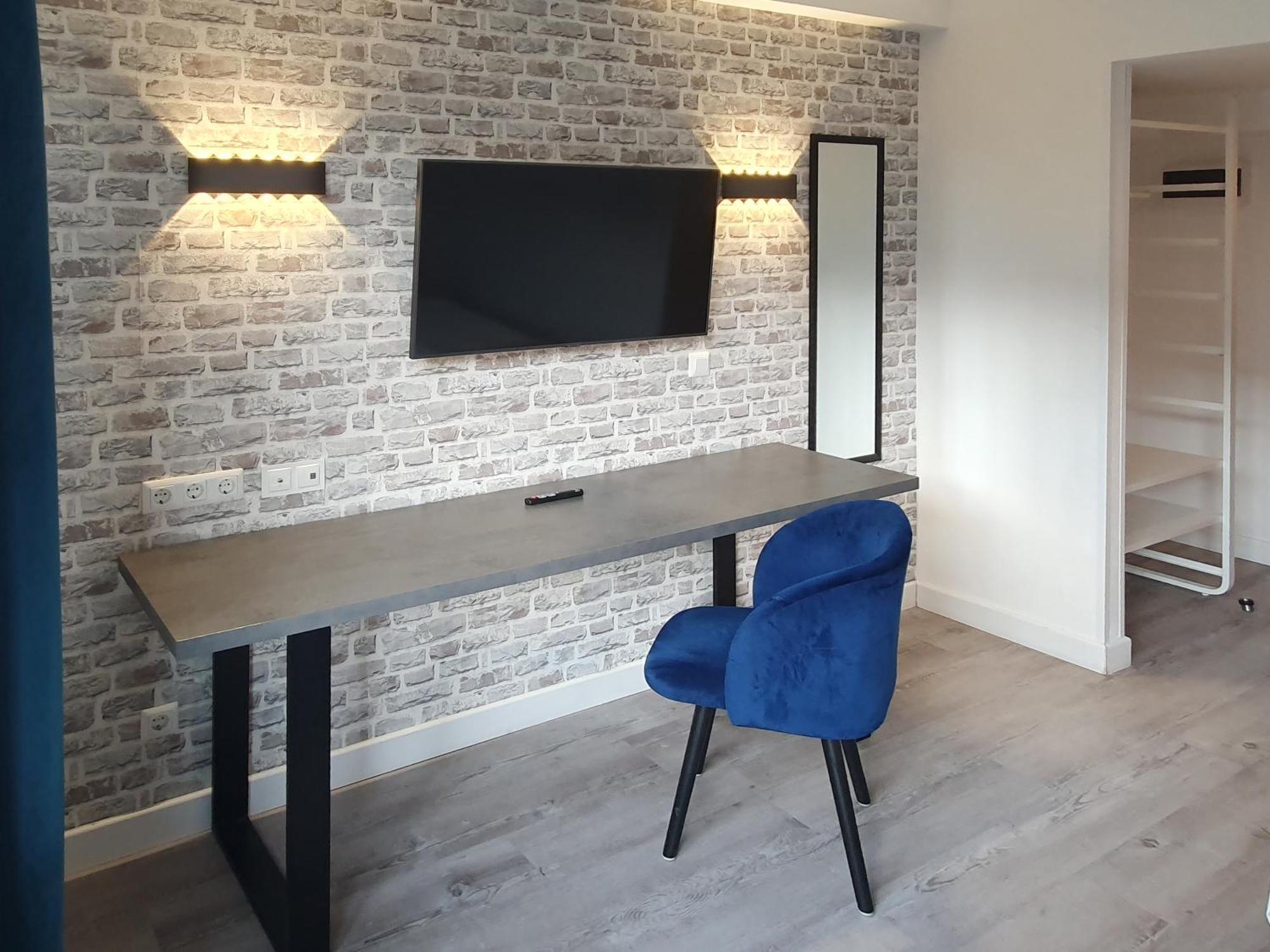 Rheinmetropole Hotel 3*
