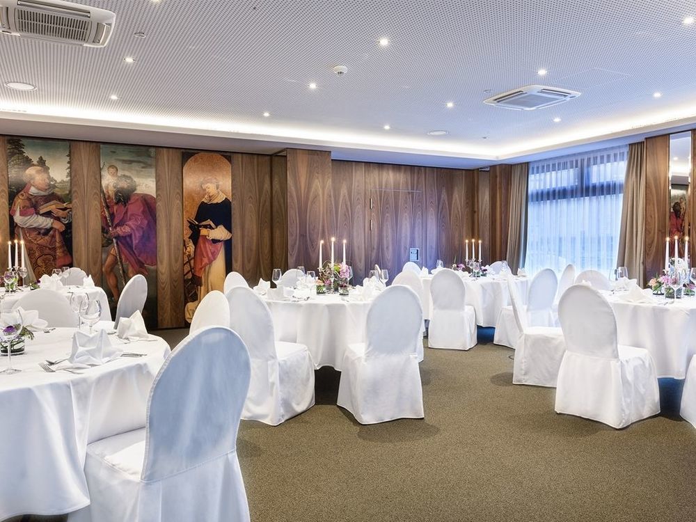Living Hotel 4*