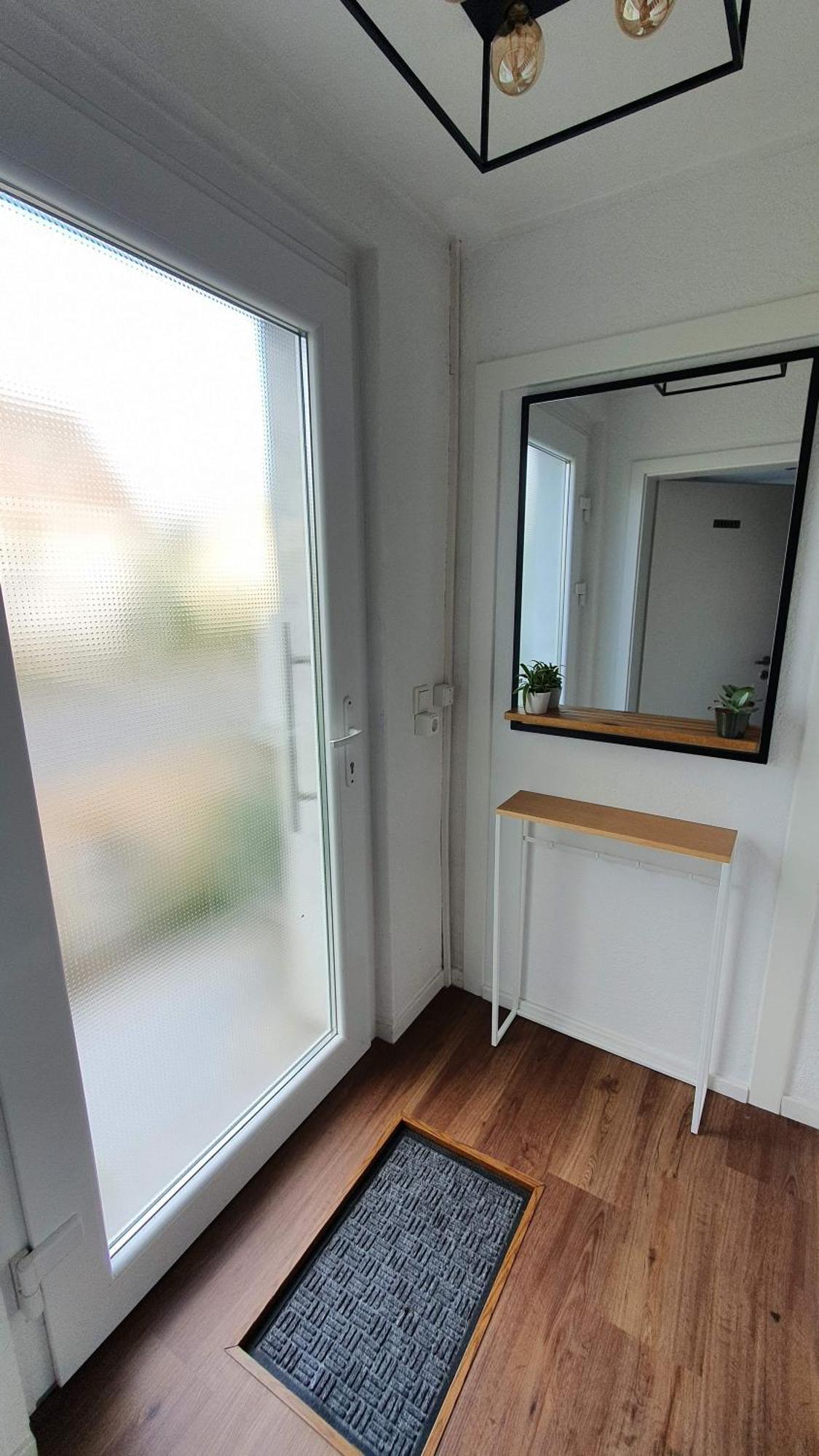 Apartment Modern 2.5 Bedroom Duplex Near Messe, Airport, Arena Dusseldorf