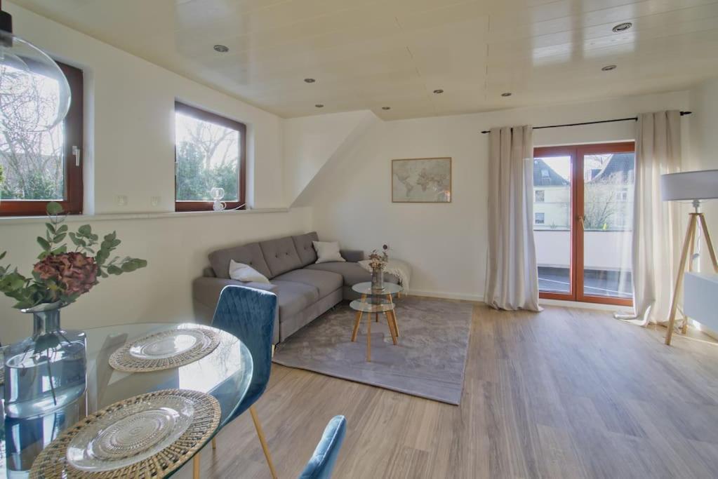 Apartamento Quiet 2-room With Separate Entrance Düsseldorf