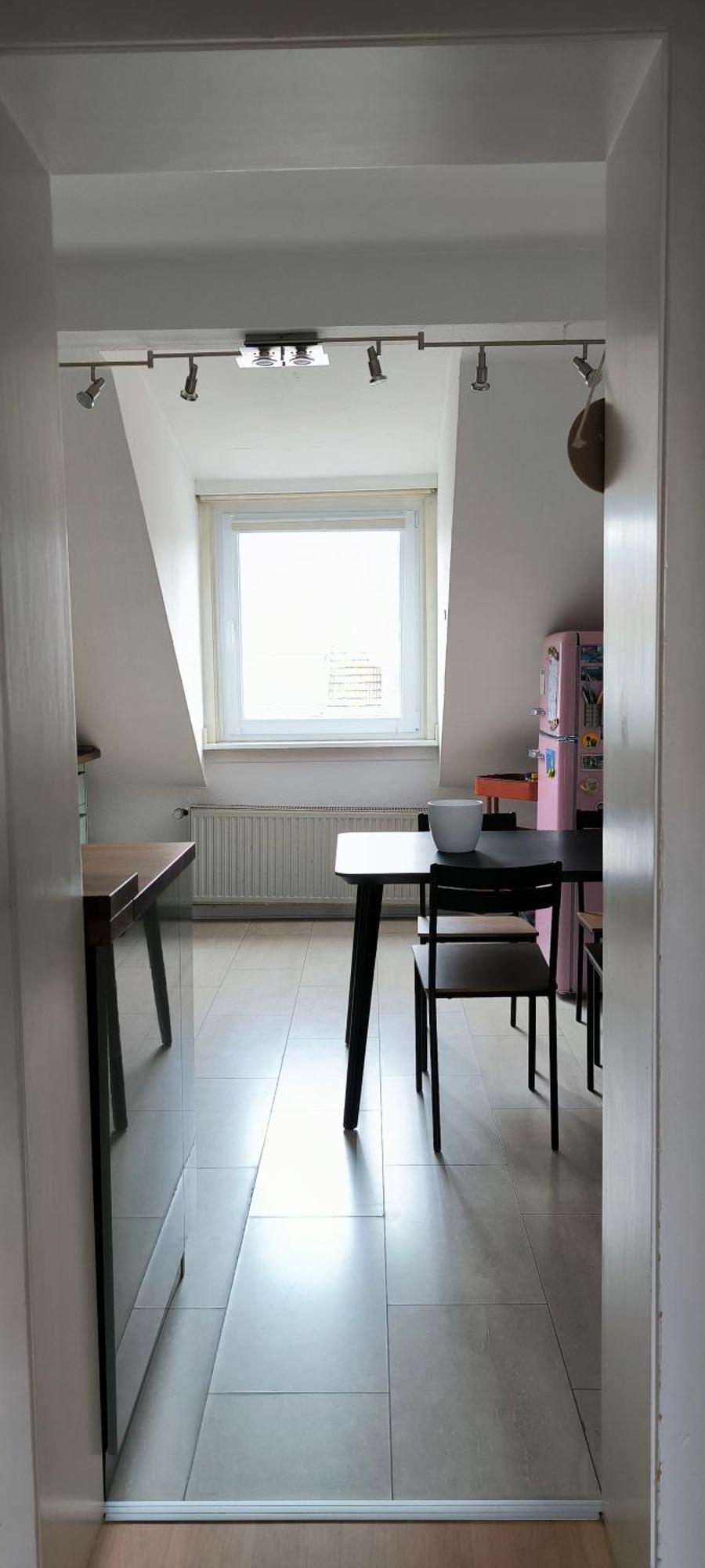 Private In A Shared Cozy Flat