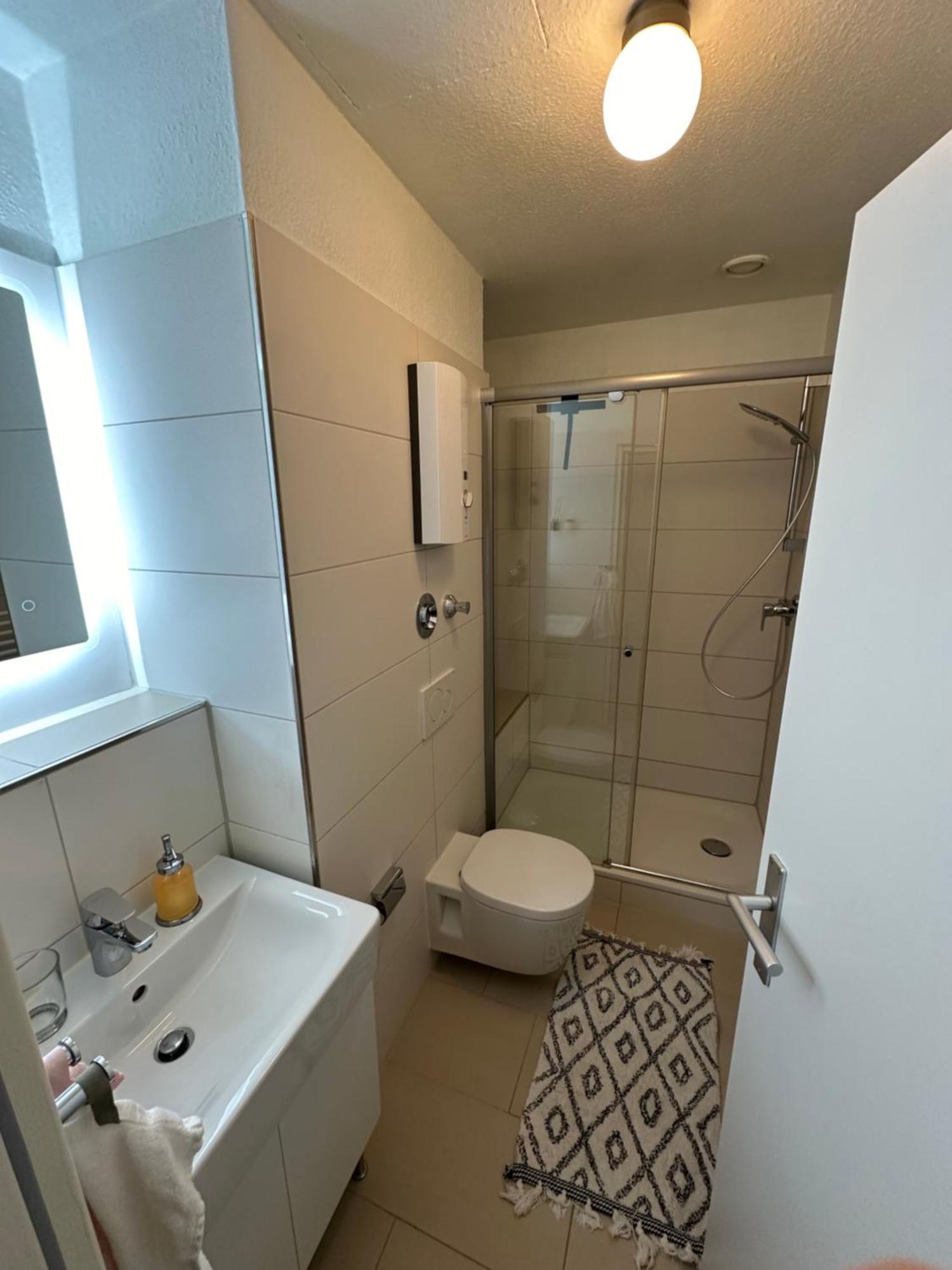 Apartamento Zentrale, 55m2, Helle 2 Whg Naehe Messe Düsseldorf