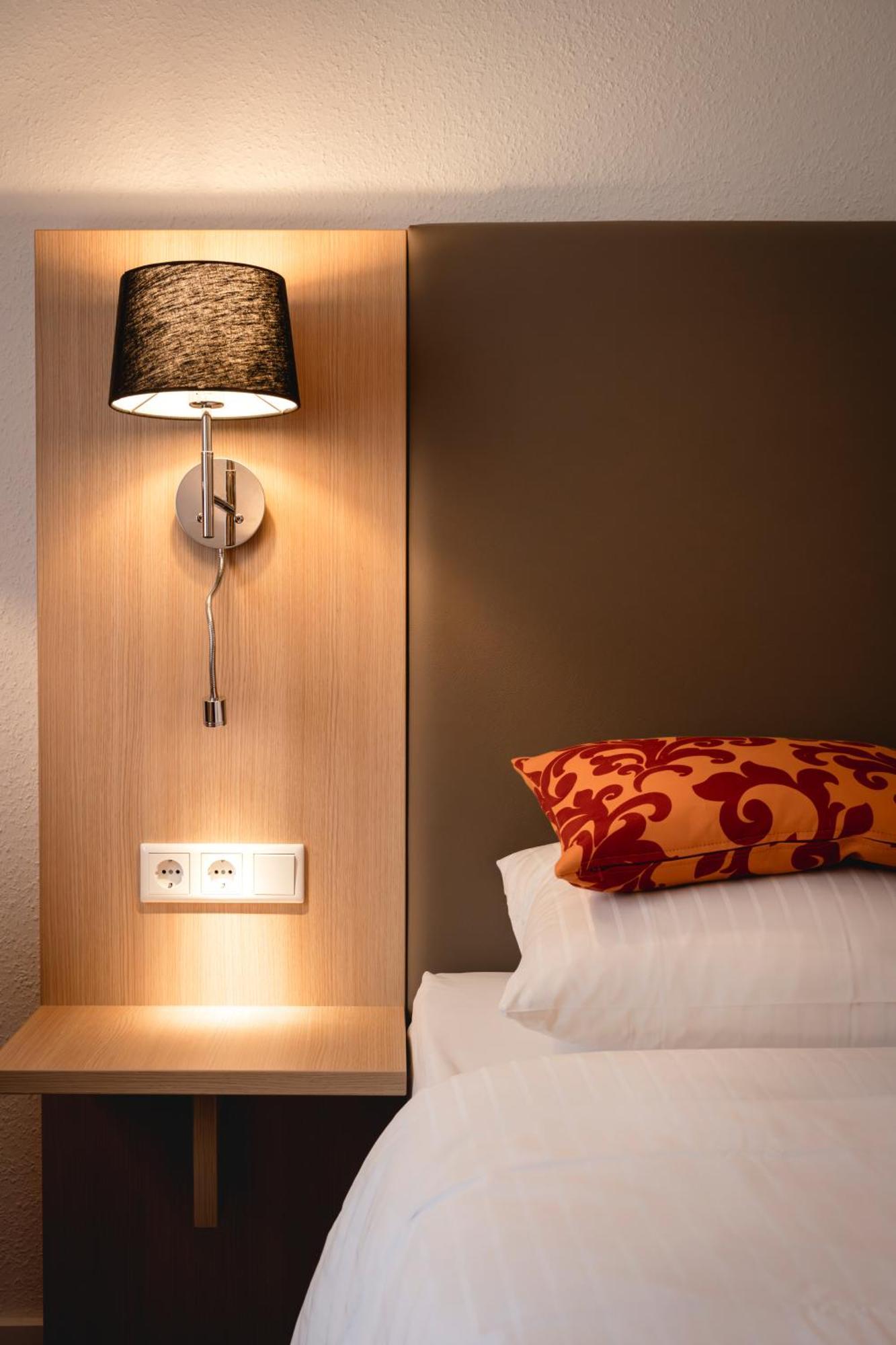 Astra Hotel 3*