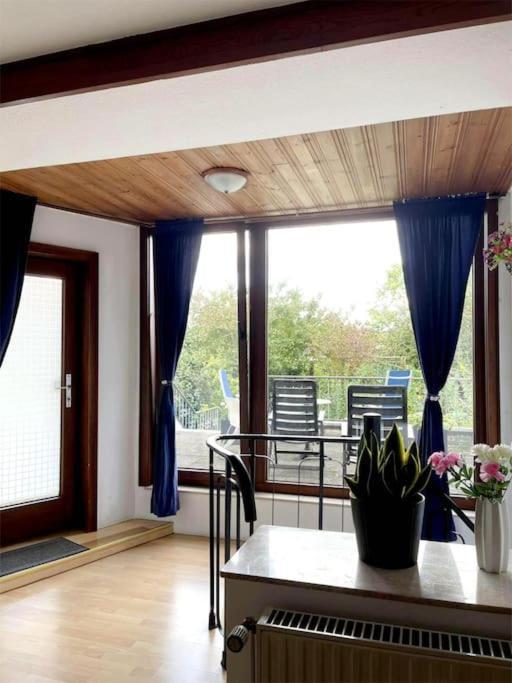 Near Messe And Airport, 2-bedroom Duplex With Kitchen And Garden * Dusseldorf