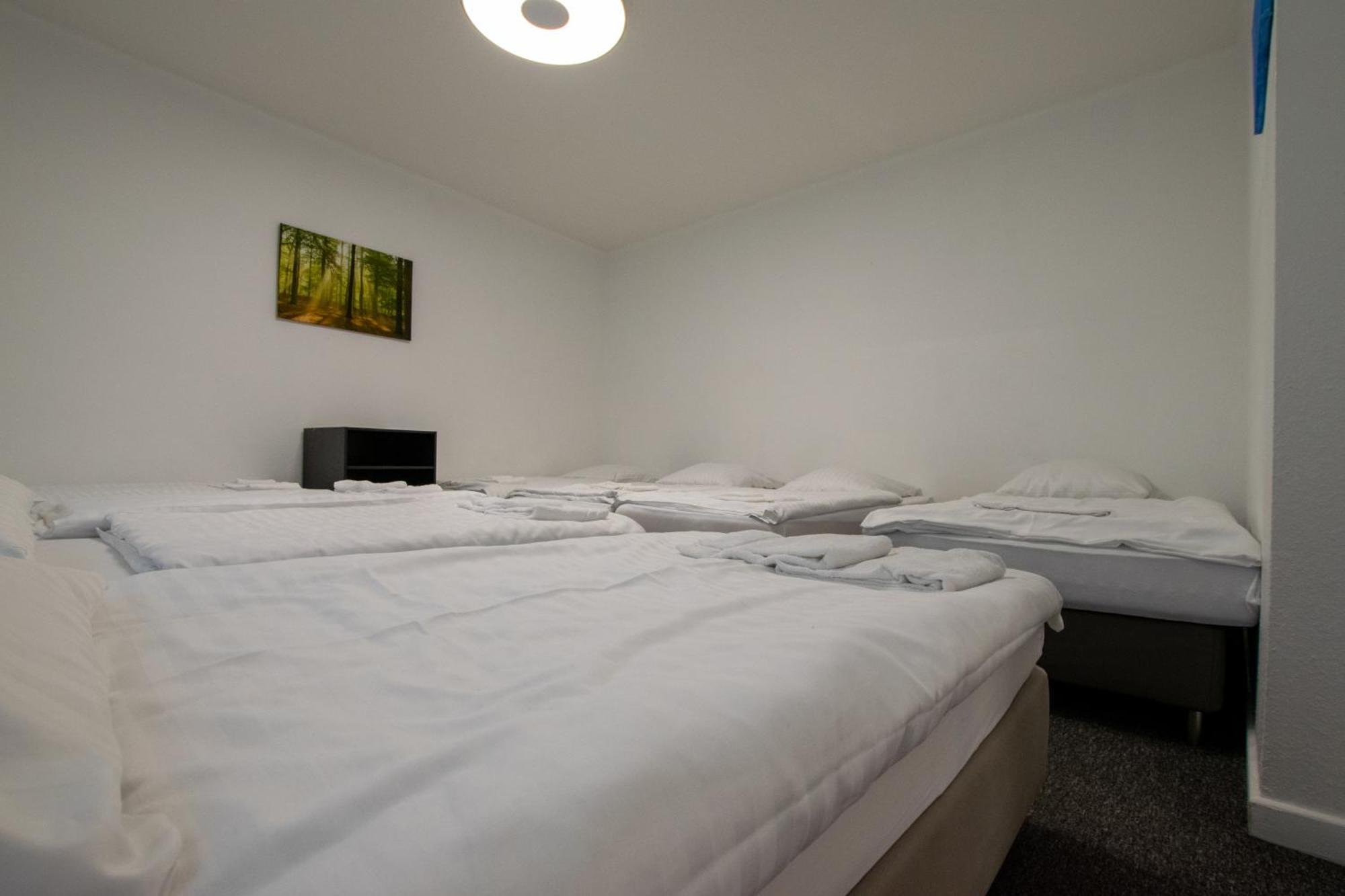 Tolstov-hotels Spacious House * Düsseldorf