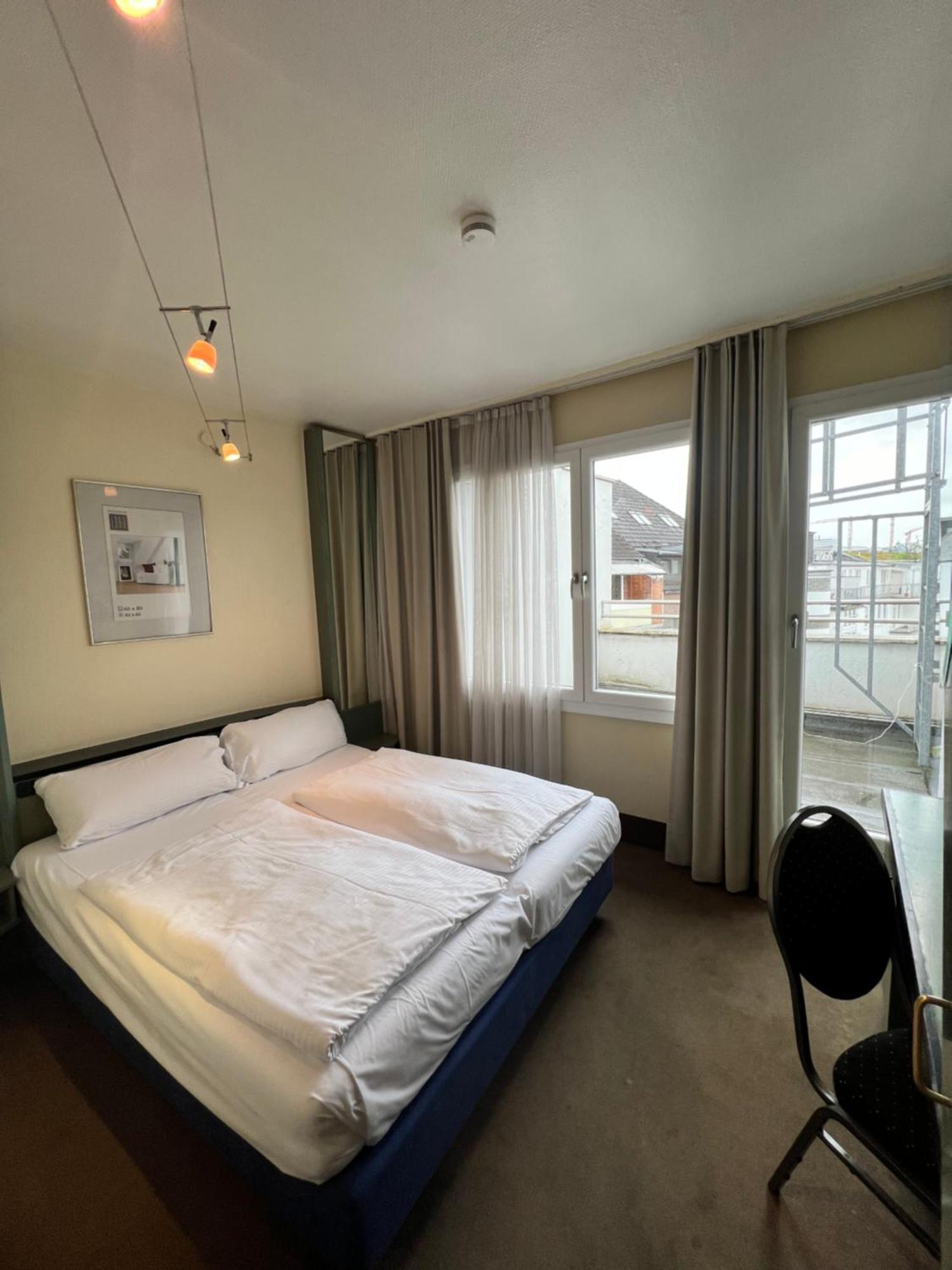 Monopol Centre Hotel Dusseldorf