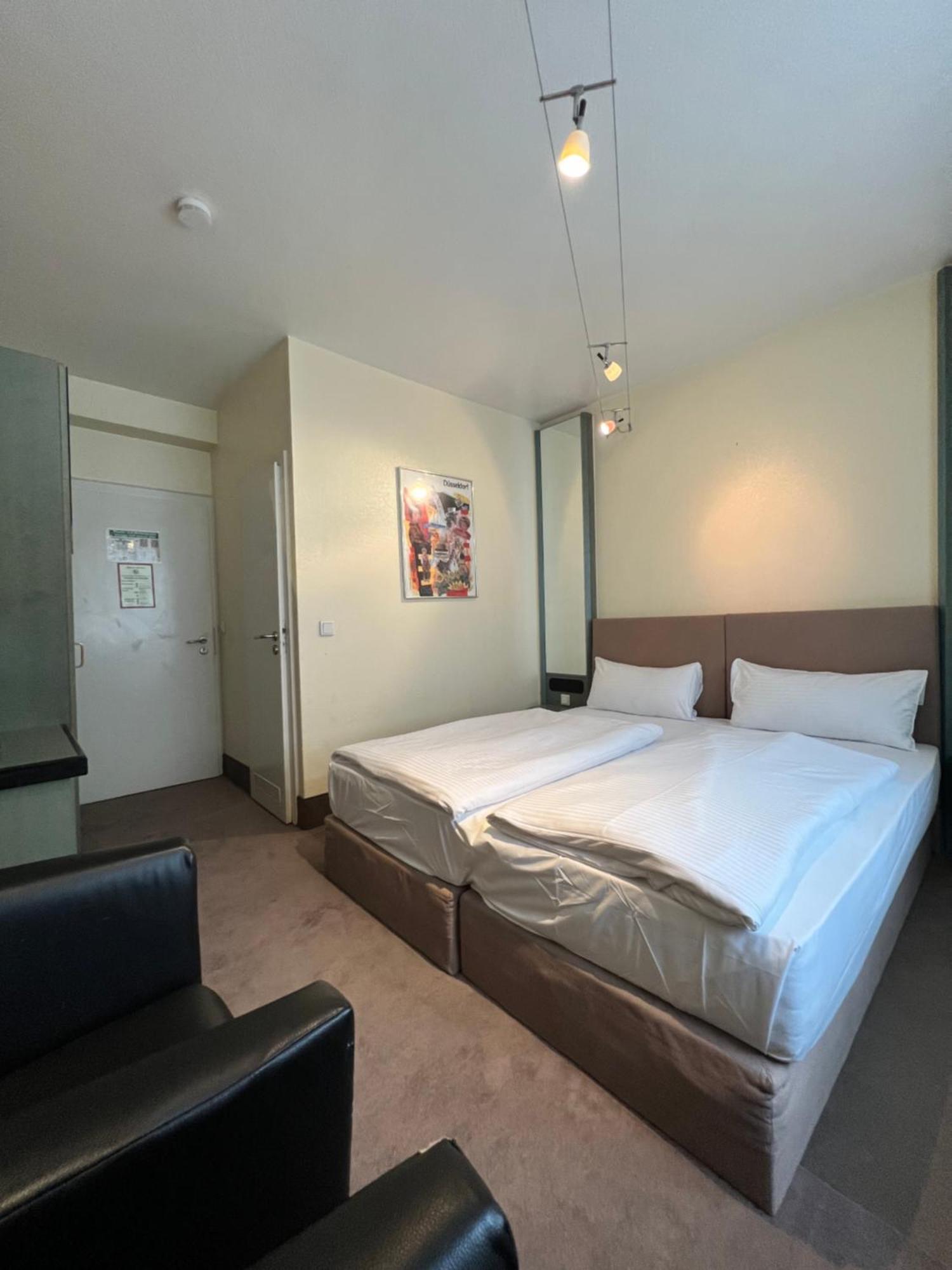 Monopol Centre Hotel