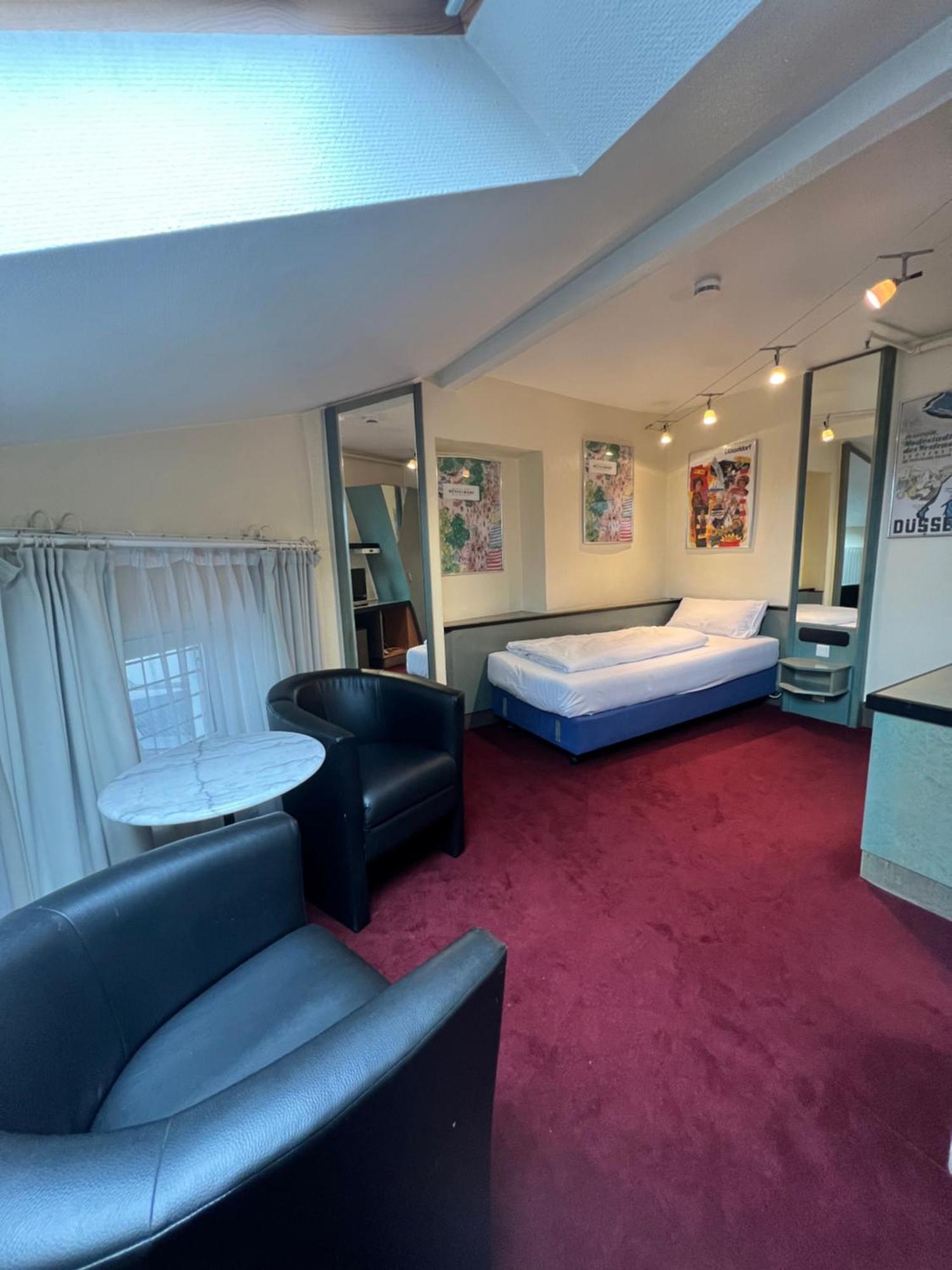 Monopol Centre Hotel