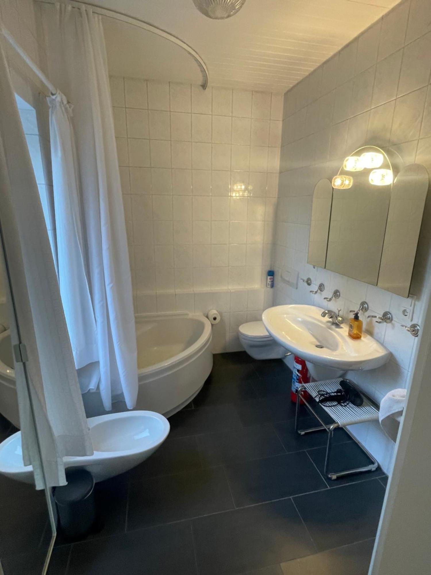 Av No.1 Homestay Dusseldorf