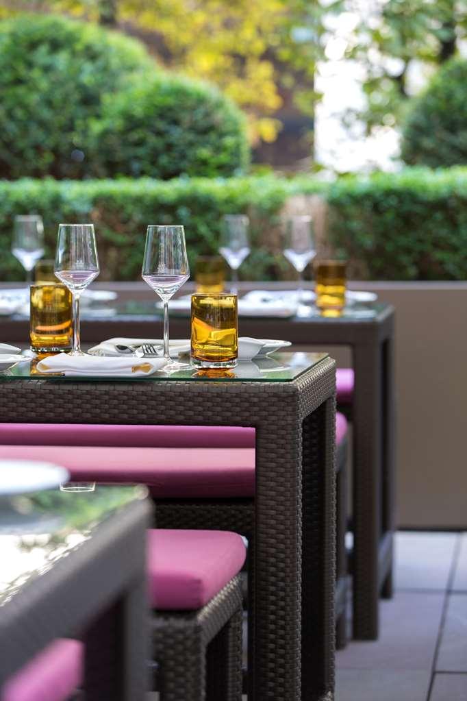 Radisson Blu Media Harbour Hotel, 4*