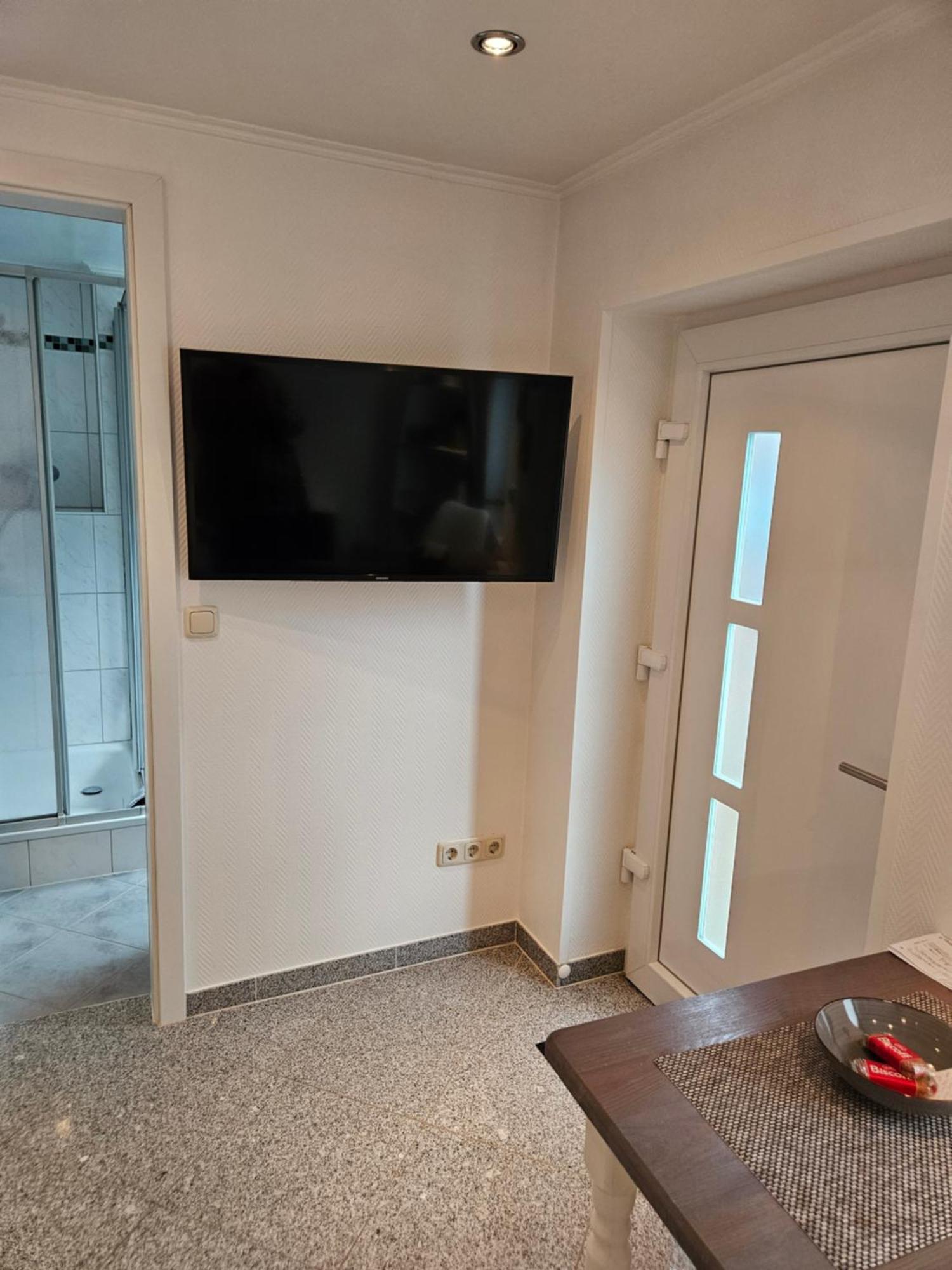 Standardzimmer Nahe Messe Und Airport Appartement *