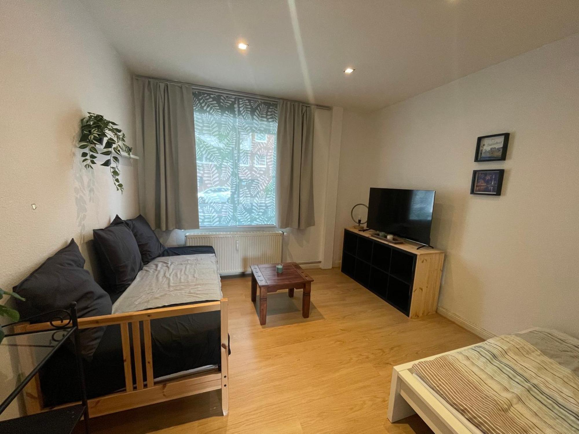 Apartment, Parterre, Fuer 3 Gaeste, Zentral Gelegen, Mitsubishi Halle