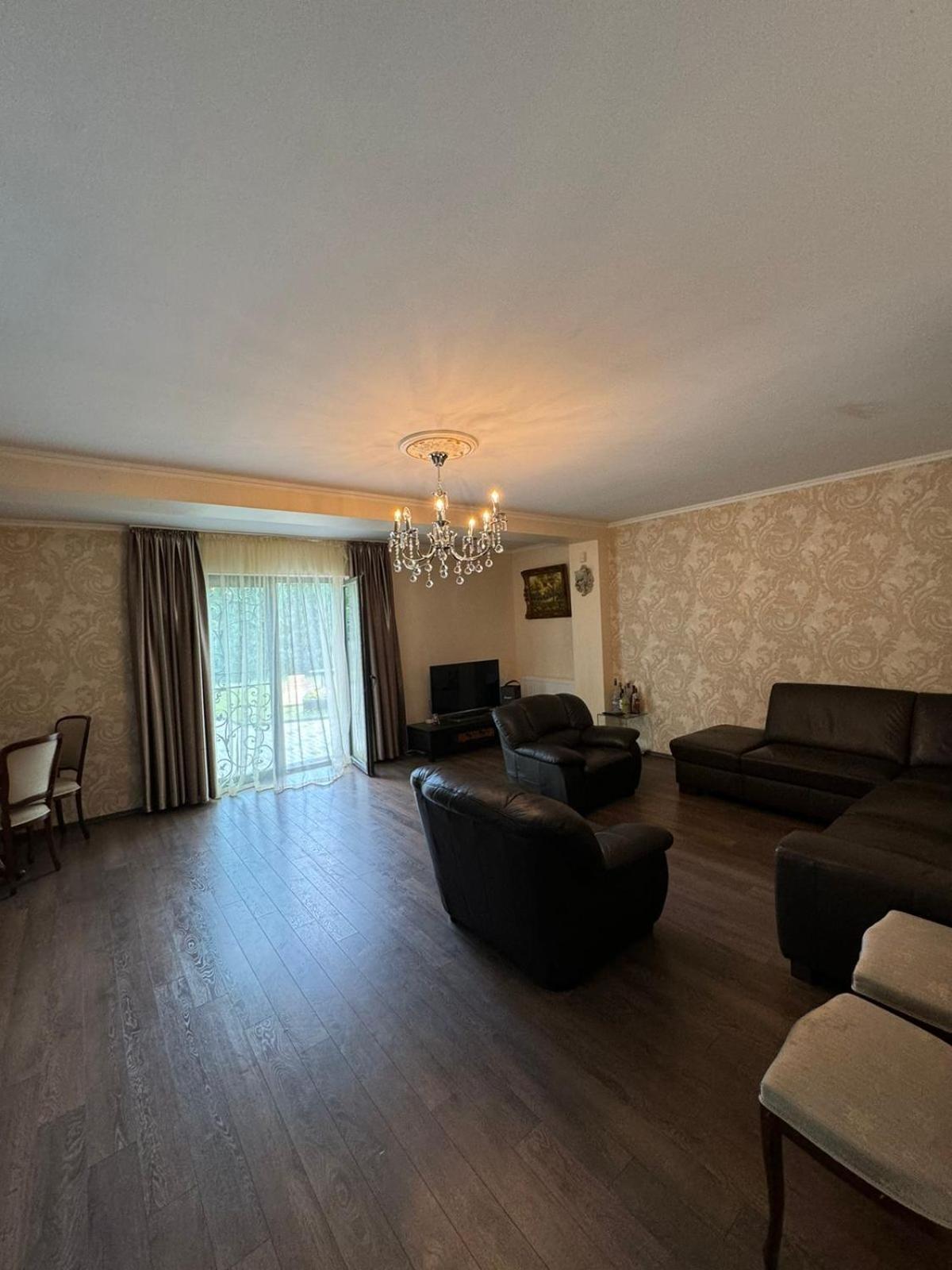 House Near Messe Villa *