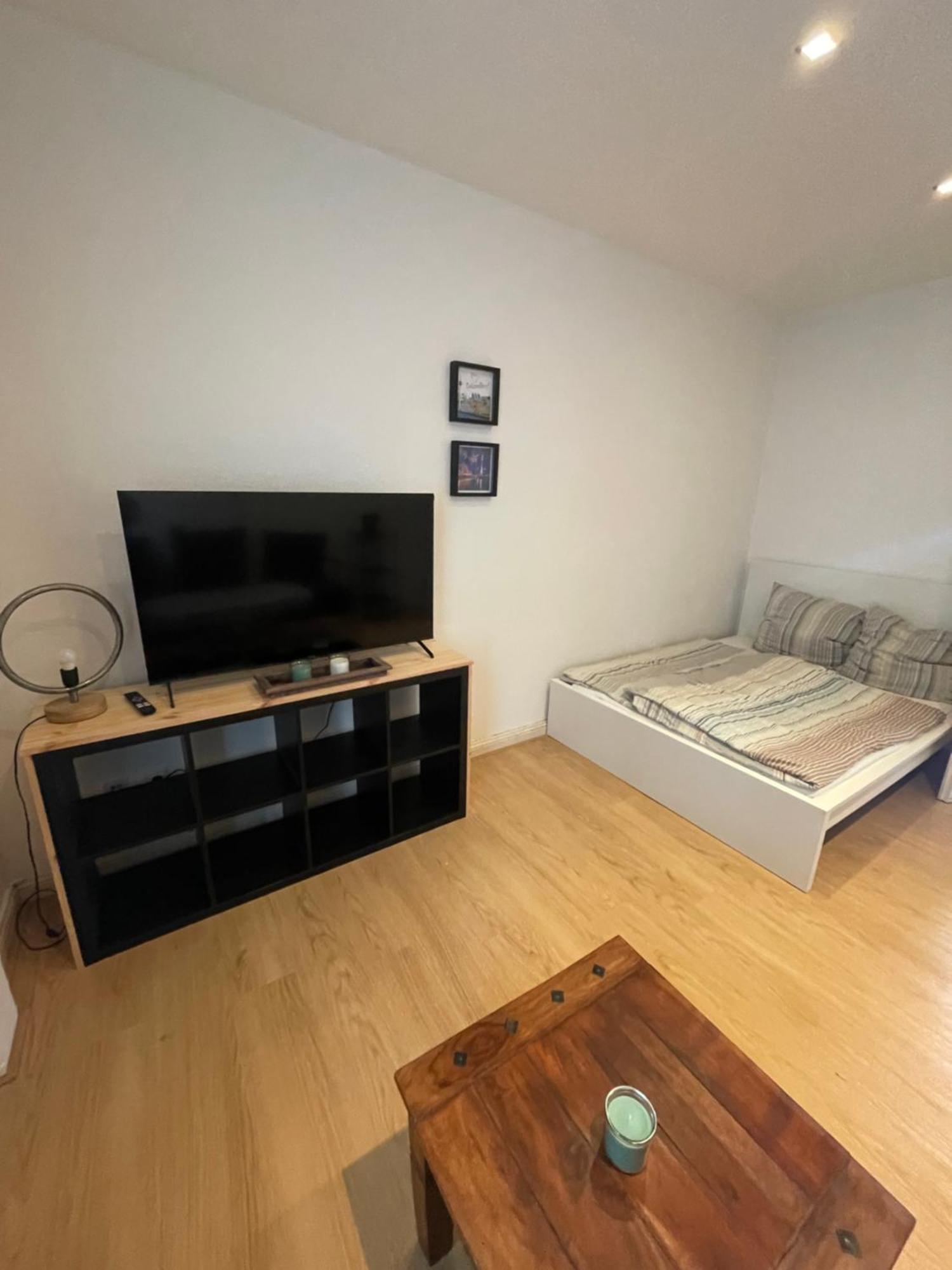 Apartment, Parterre, Fuer 3 Gaeste, Zentral Gelegen, Mitsubishi Halle *