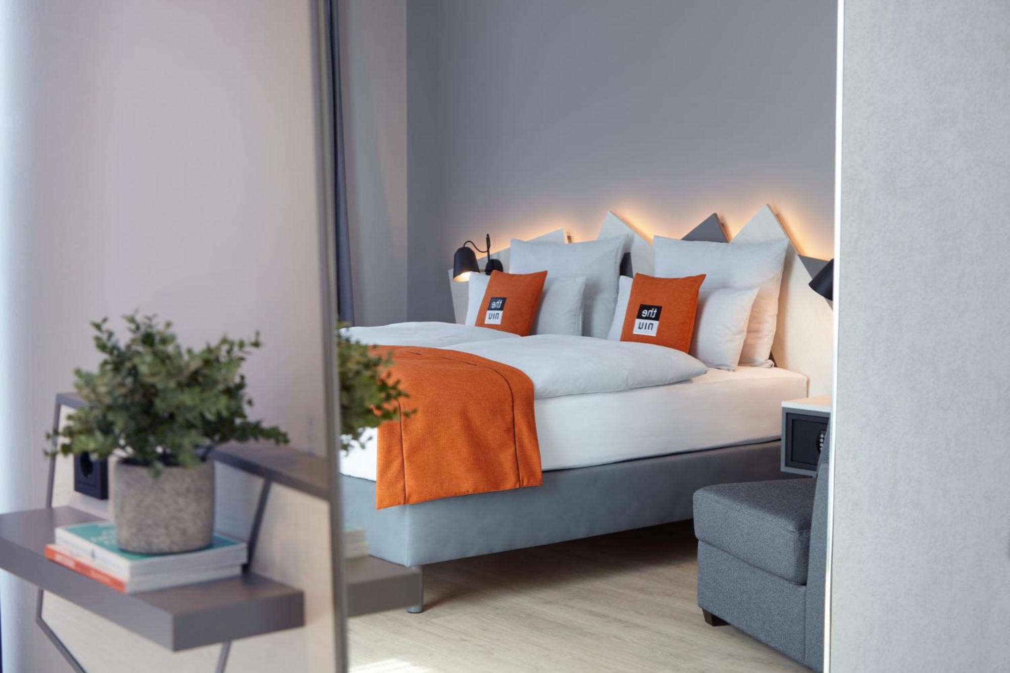 - The Niu, Hub Messe By Ihg Hotel Dusseldorf