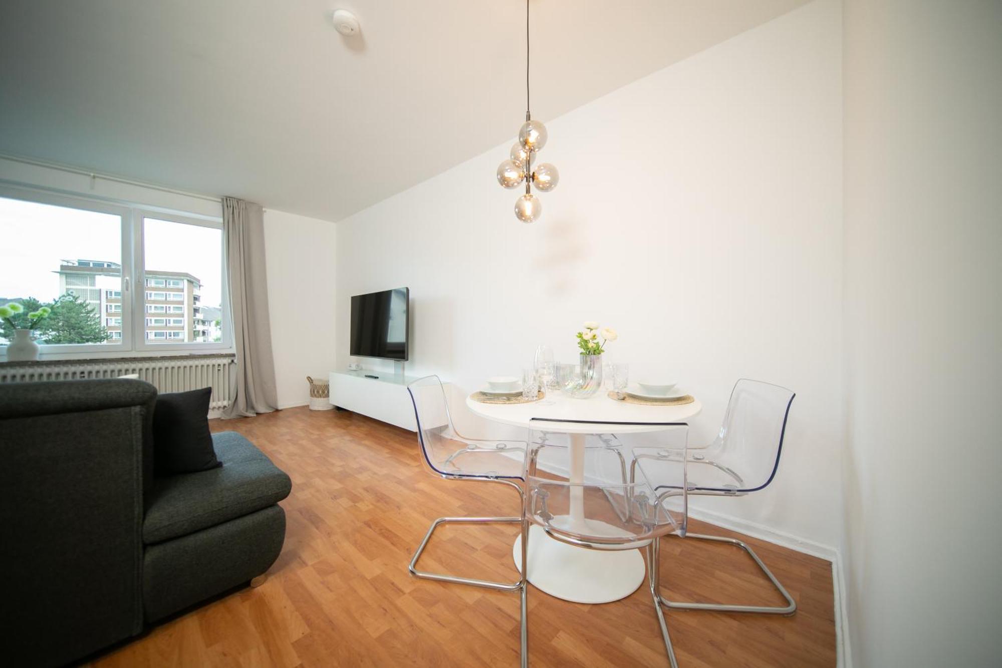 Bright - Zentral Mit Kueche - 65 Sqm - Messe Apartment *