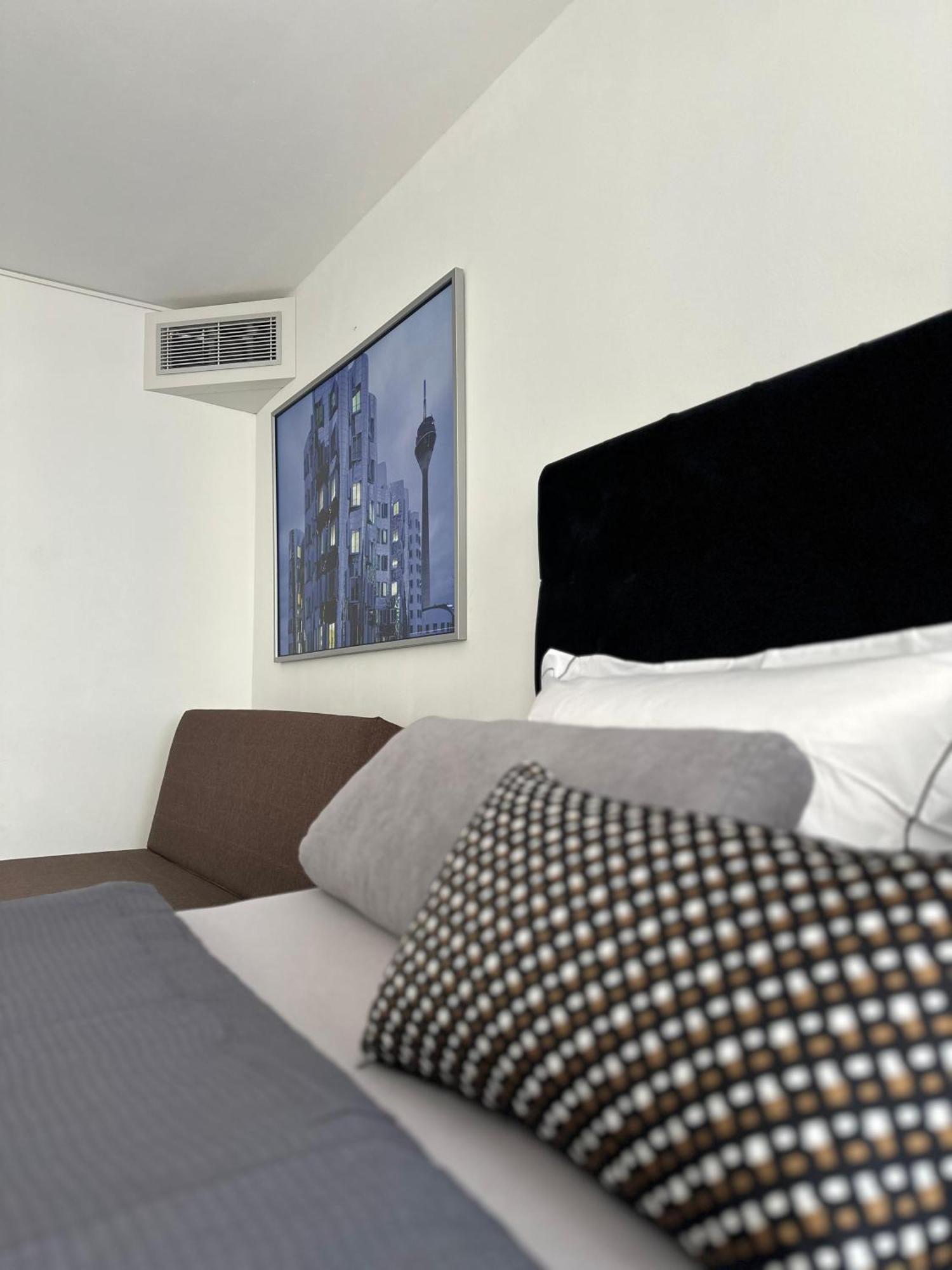 Apartment Center