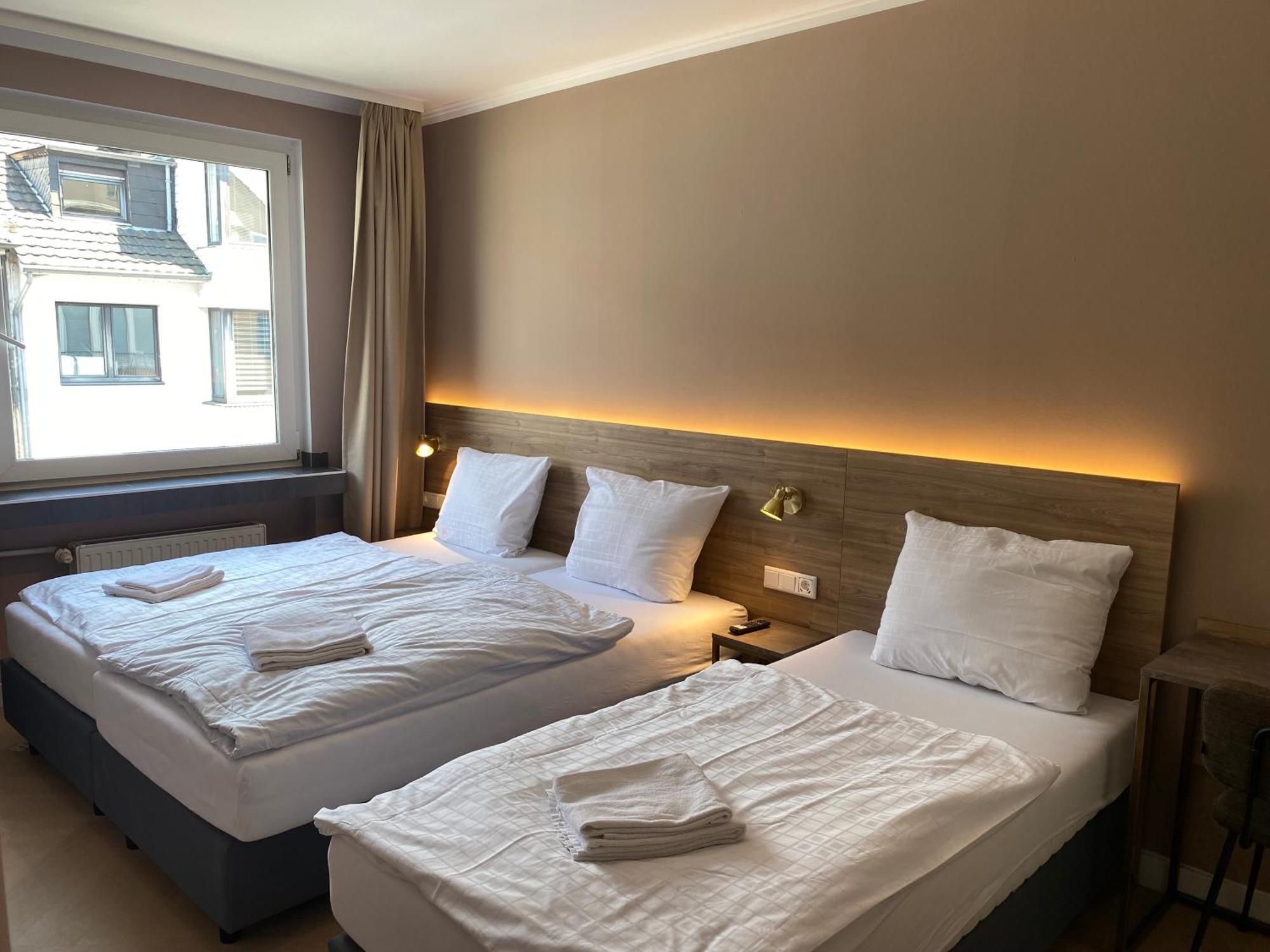 Hotel Petite Koenigsallee Self Check-in Dusseldorf