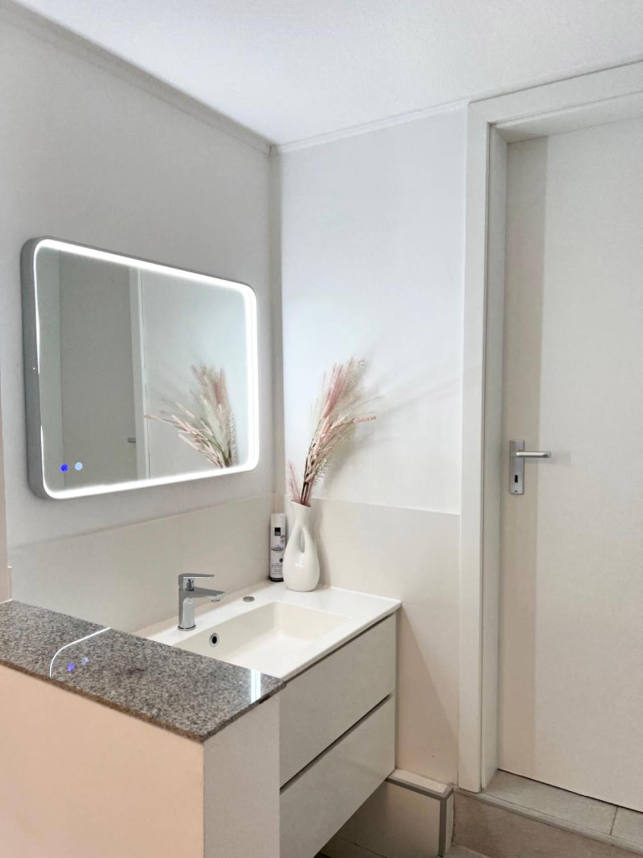 Apartment Near Messe And Airport, 2-bedroom Duplex With Kitchen And Garden Dusseldorf
