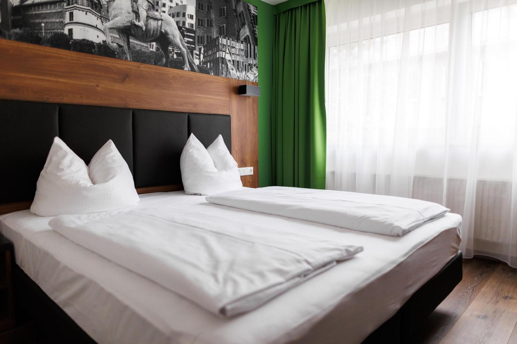 Bellevue 3* Dusseldorf